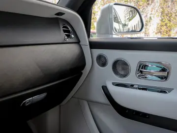 ROLLS ROYCE Cullinan -