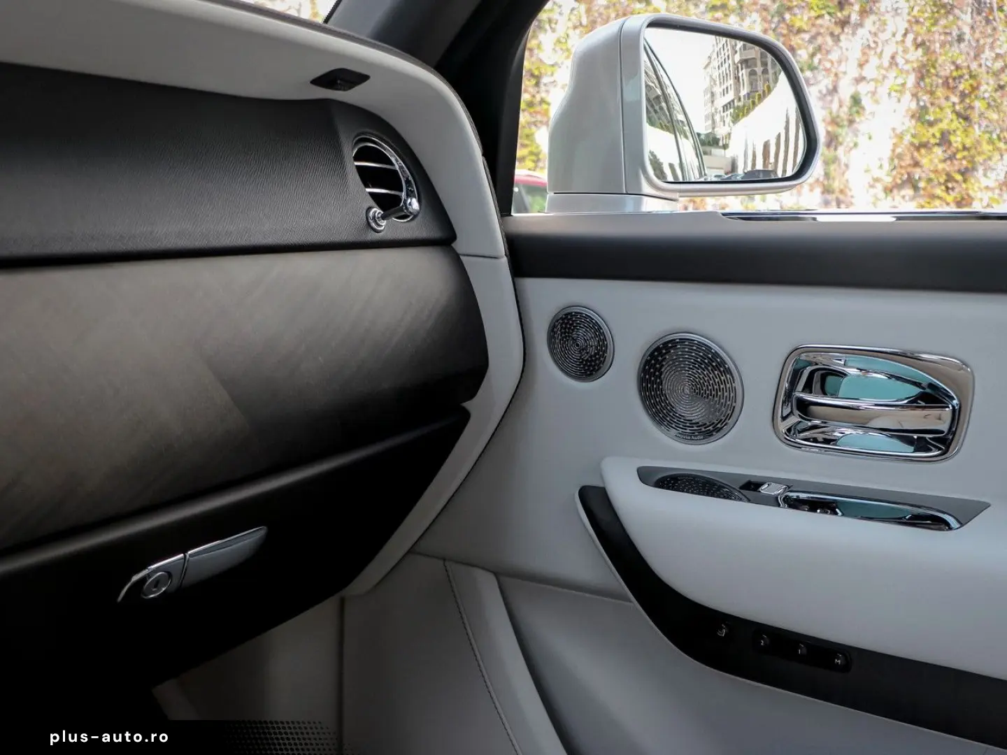 ROLLS ROYCE Cullinan -