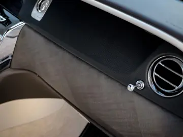 ROLLS ROYCE Cullinan -