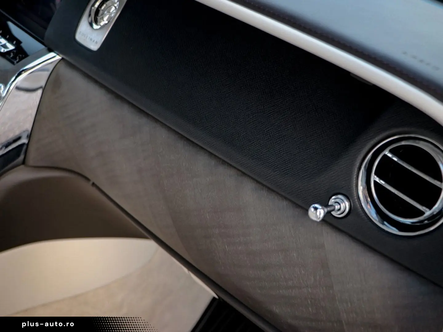 ROLLS ROYCE Cullinan -