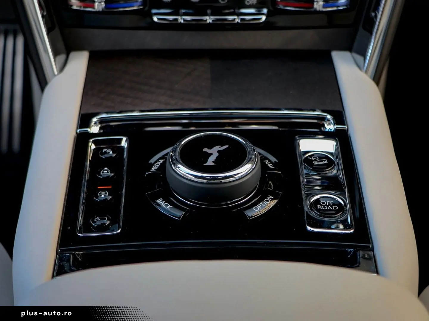 ROLLS ROYCE Cullinan -