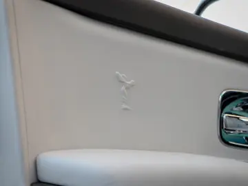 ROLLS ROYCE Cullinan -