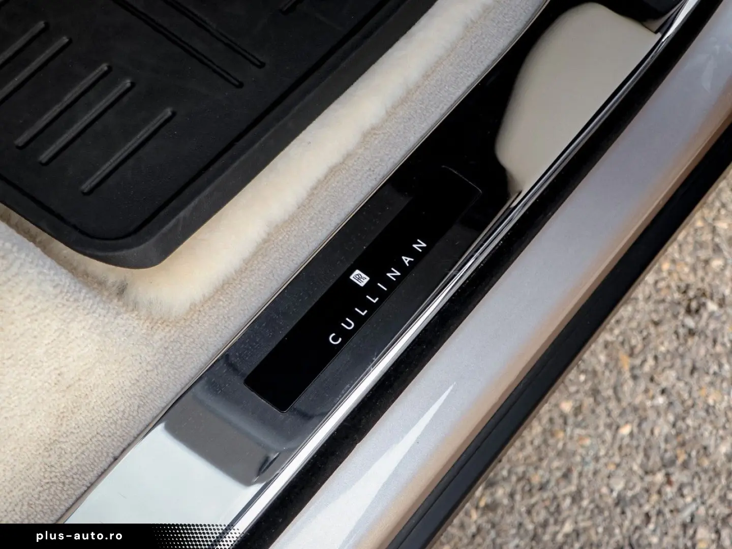 ROLLS ROYCE Cullinan -