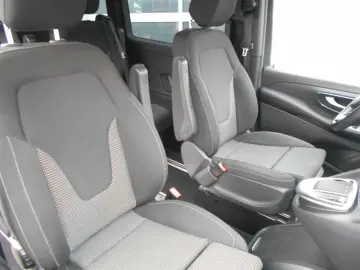 MERCEDES-BENZ V 300  Edition Lang Allrad AMG 1 Hand