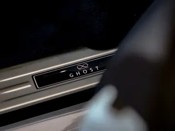 ROLLS ROYCE Ghost Black Badge Gallium - Bespoke