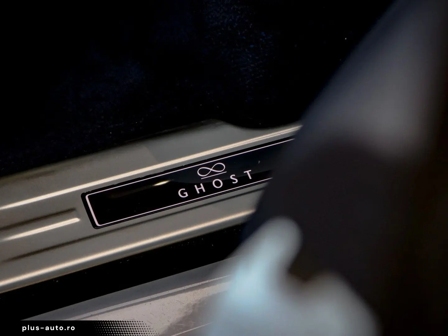 ROLLS ROYCE Ghost Black Badge Gallium - Bespoke