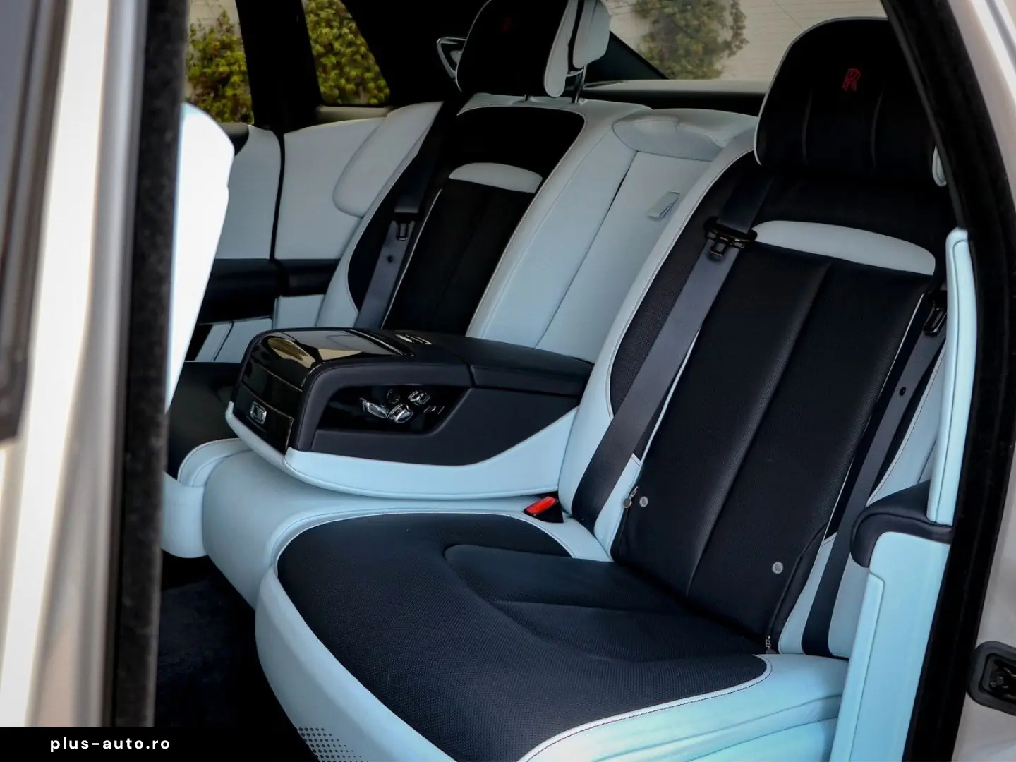 ROLLS ROYCE Ghost Black Badge Gallium - Bespoke