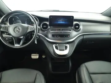 MERCEDES-BENZ V 300 d 4M lang Avantgarde AMG 8S Pano&hellip;