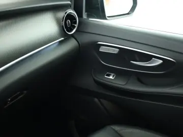 MERCEDES-BENZ V 300 d 4M lang Avantgarde AMG 8S Pano&hellip;