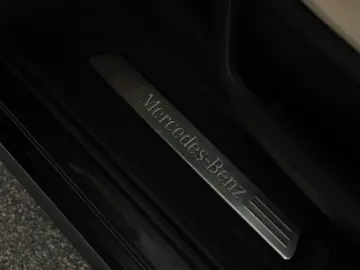 MERCEDES-BENZ V 300 d 4M extralang Avantgarde AMG 8S&hellip;