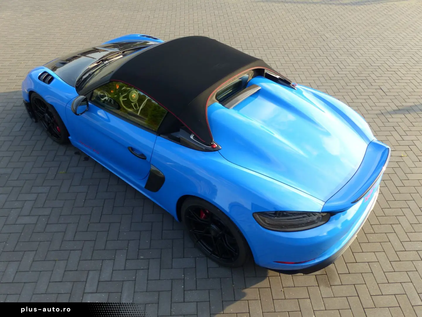 PORSCHE 718 Boxster Spyder RS  Weissach