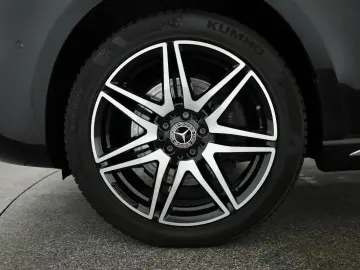 MERCEDES-BENZ V 300 d 4M lang Avantgarde AMG 8S Pano&hellip;