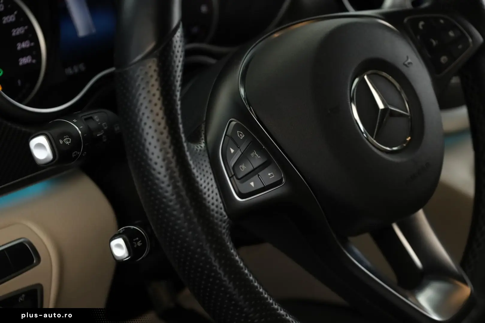 MERCEDES-BENZ V 300 d 4M lang Avantgarde AMG 8S Pano&hellip;