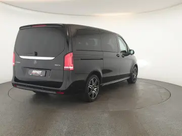 MERCEDES-BENZ V 300 d 4M lang Avantgarde AMG 8S Pano&hellip;