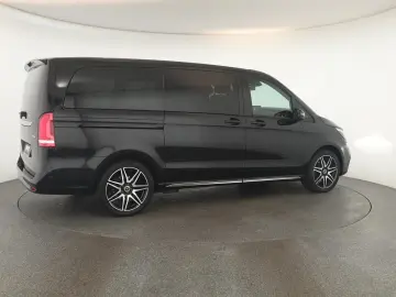 MERCEDES-BENZ V 300 d 4M lang Avantgarde AMG 8S Pano&hellip;