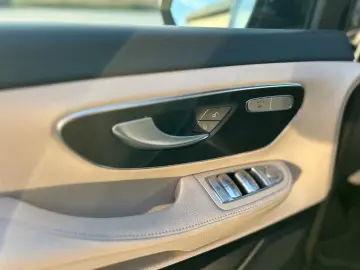 MERCEDES-BENZ V300d 4M Lang AMG - 8S-2xEl.Tür-Pano-3&hellip;