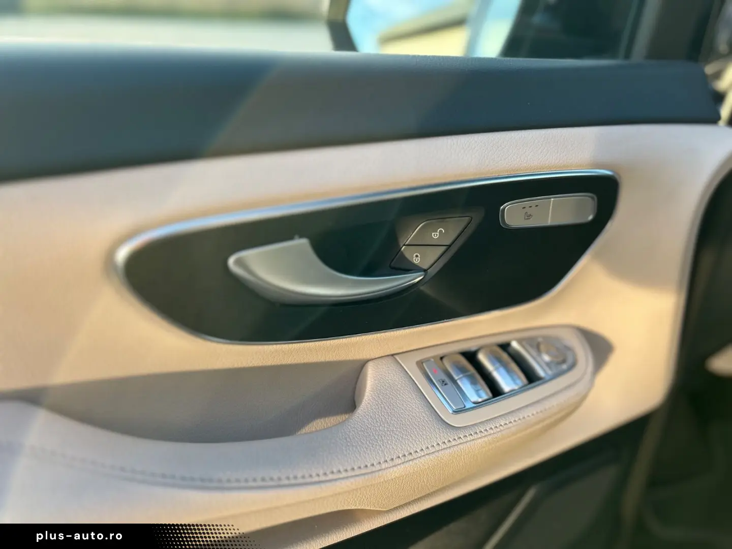 MERCEDES-BENZ V300d 4M Lang AMG - 8S-2xEl.Tür-Pano-3&hellip;