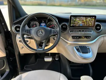 MERCEDES-BENZ V300d 4M Lang AMG - 8S-2xEl.Tür-Pano-3&hellip;