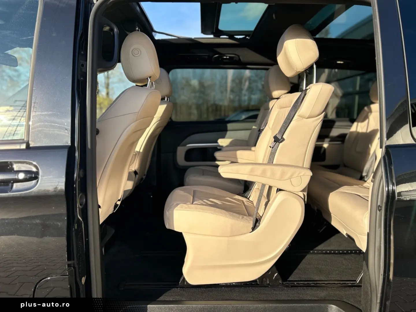 MERCEDES-BENZ V300d 4M Lang AMG -7S-2xEl.Tür-Pano-360K-19Zo