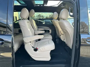 MERCEDES-BENZ V300d 4M Lang AMG -7S-2xEl.Tür-Pano-360K-19Zo