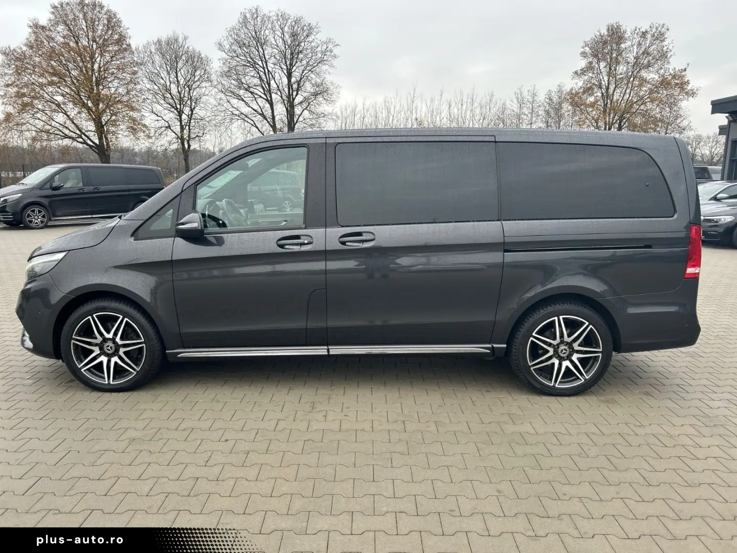 MERCEDES-BENZ V300d 4M Lang AMG -7S-Pano-Burmes-2xEl&hellip;