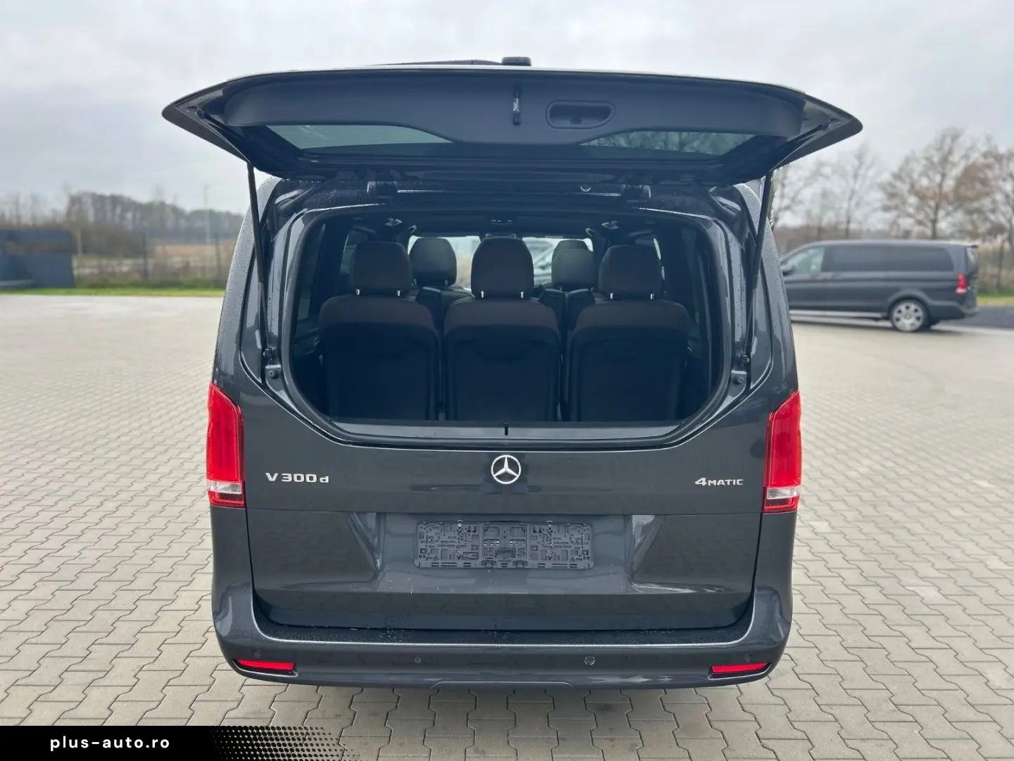 MERCEDES-BENZ V300d 4M Lang AMG -7S-Pano-Burmes-2xEl&hellip;