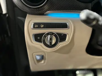 MERCEDES-BENZ V300d 4M Lang AMG -8S-Pano-2xEl.Tür-36&hellip;