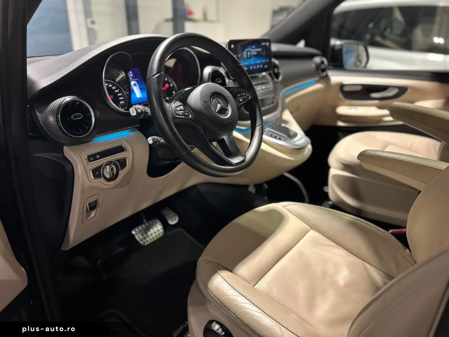 MERCEDES-BENZ V300d 4M Lang AMG -8S-Pano-2xEl.Tür-36&hellip;