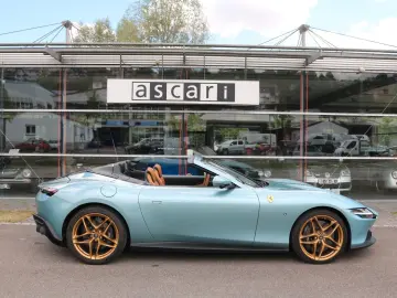 FERRARI Roma Spider