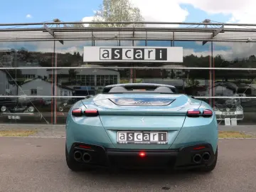 FERRARI Roma Spider