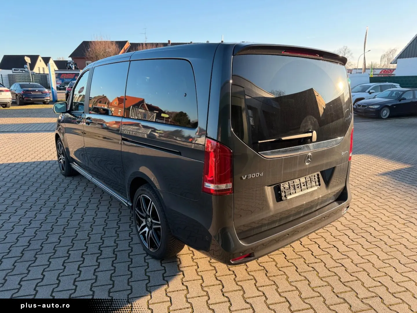 MERCEDES-BENZ V300d 4M Lang AMG Pano Burmes 2xEl.Tür&hellip;