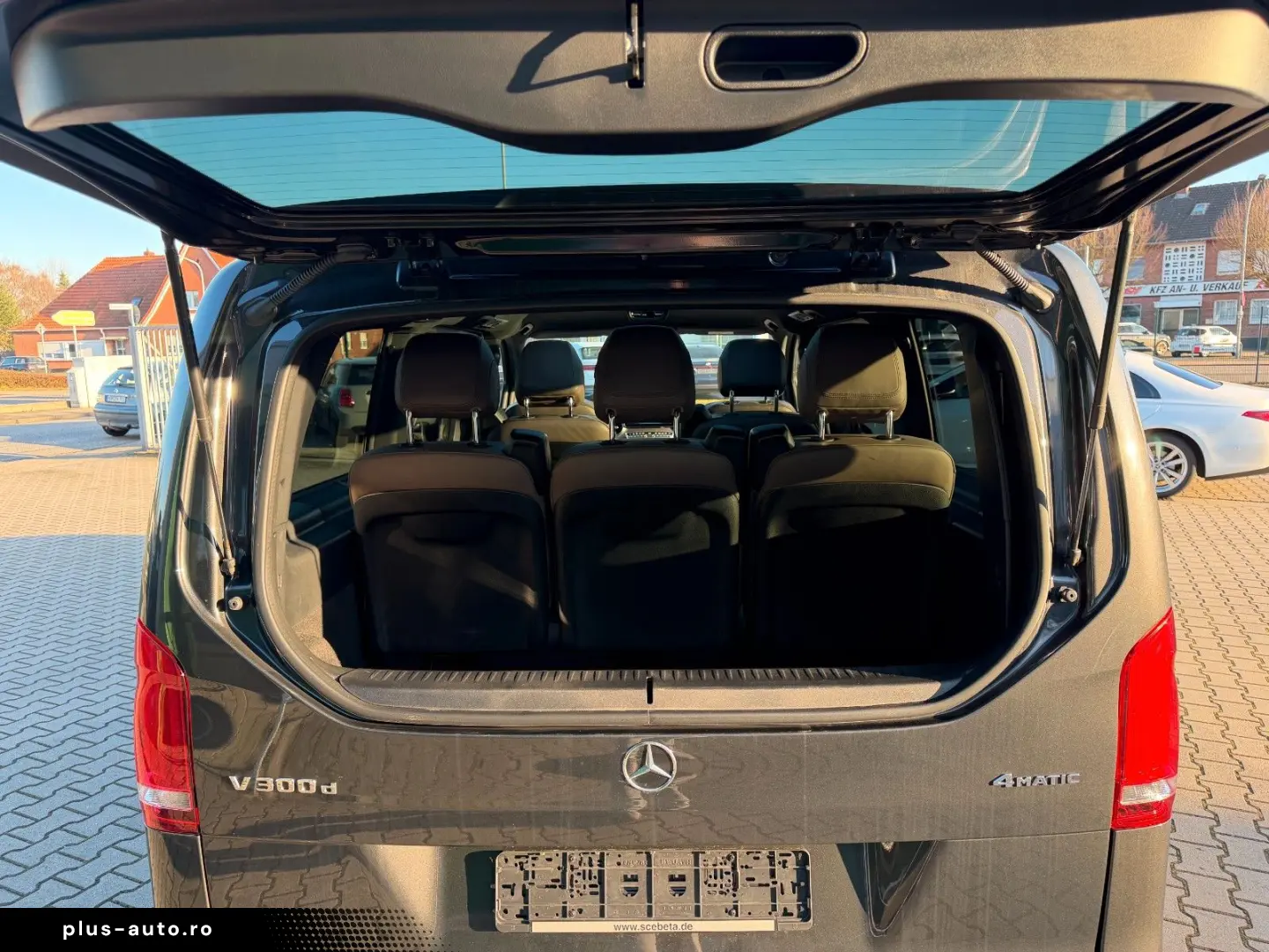 MERCEDES-BENZ V300d 4M Lang AMG Pano Burmes 2xEl.Tür&hellip;