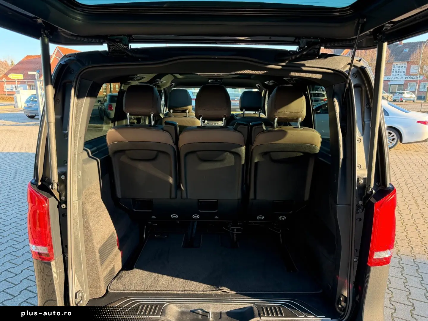 MERCEDES-BENZ V300d 4M Lang AMG Pano Burmes 2xEl.Tür&hellip;