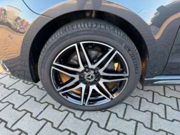 MERCEDES-BENZ V300d 4M Lang AMG Pano Burmes 2xEl.Tür&hellip;