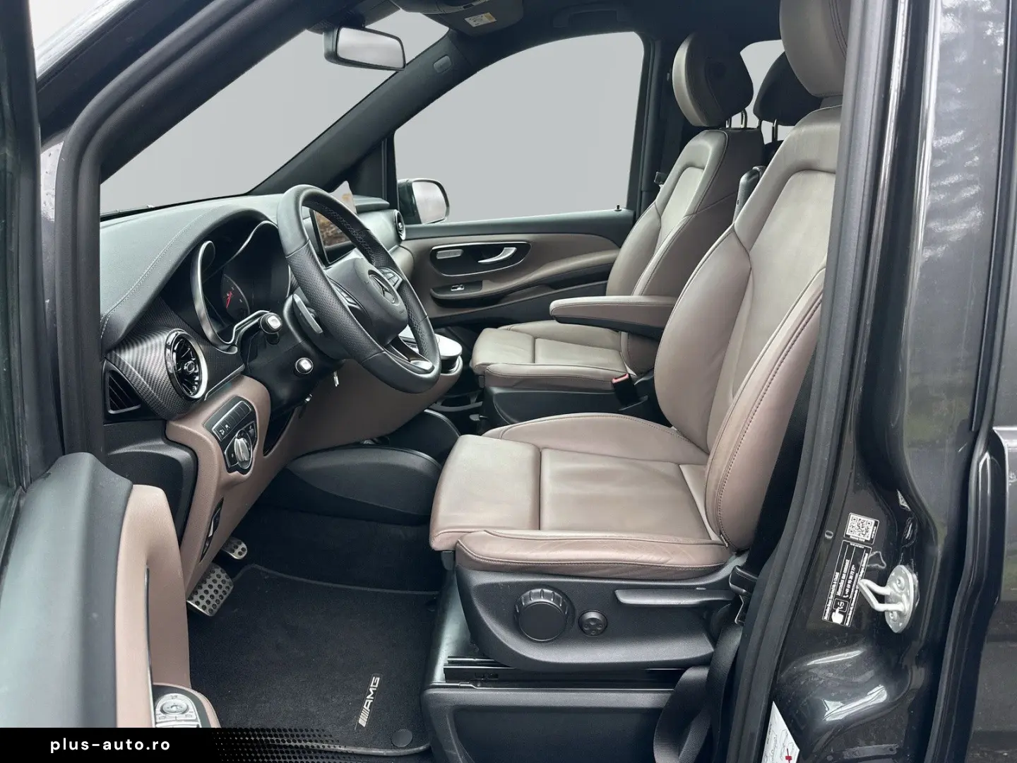 MERCEDES-BENZ V300 d AMG Line 4MATIC lang  Pano  Vollleder