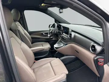 MERCEDES-BENZ V300 d AMG Line 4MATIC lang  Pano  Vollleder