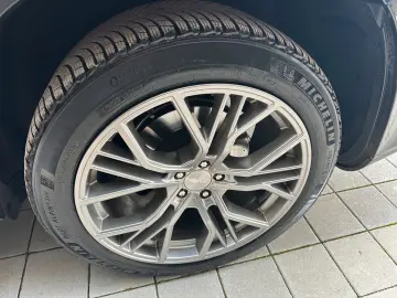 MERCEDES-BENZ GLS 400d 4Matic AMG Night 7Sitze