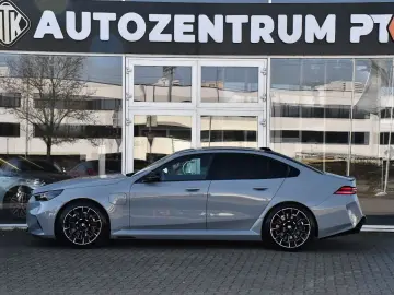 BMW M5 Lim Carbon Drivelogic B&W Individual Merino