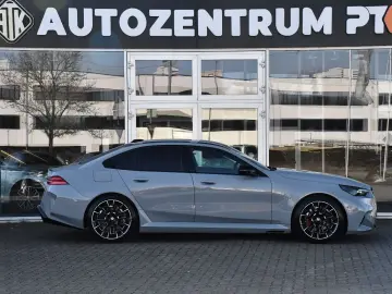 BMW M5 Lim Carbon Drivelogic B&W Individual Merino