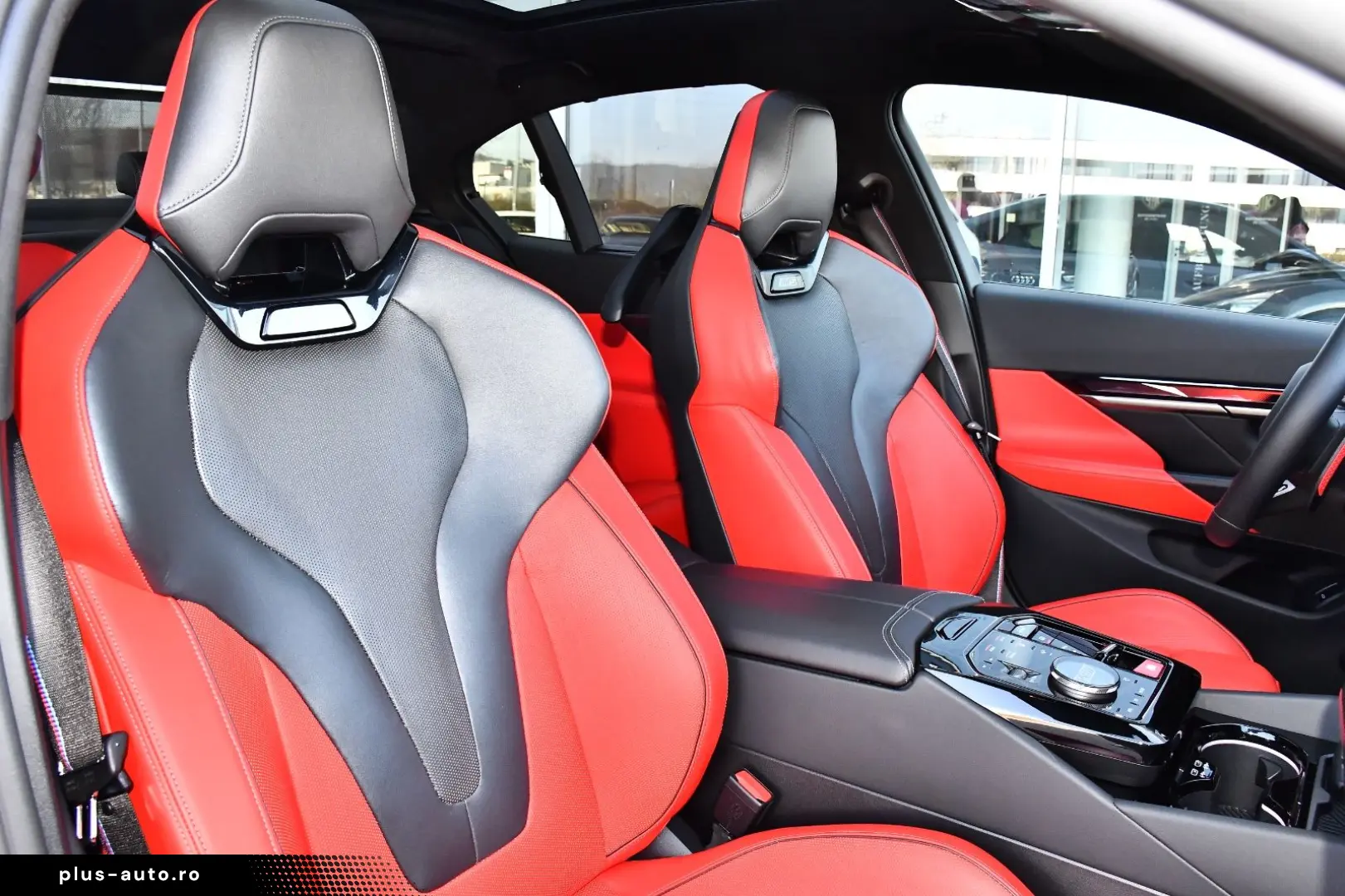 BMW M5 Lim Carbon Drivelogic B&W Individual Merino