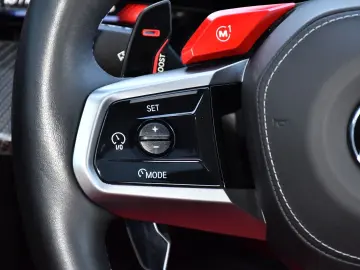 BMW M5 Lim Carbon Drivelogic B&W Individual Merino