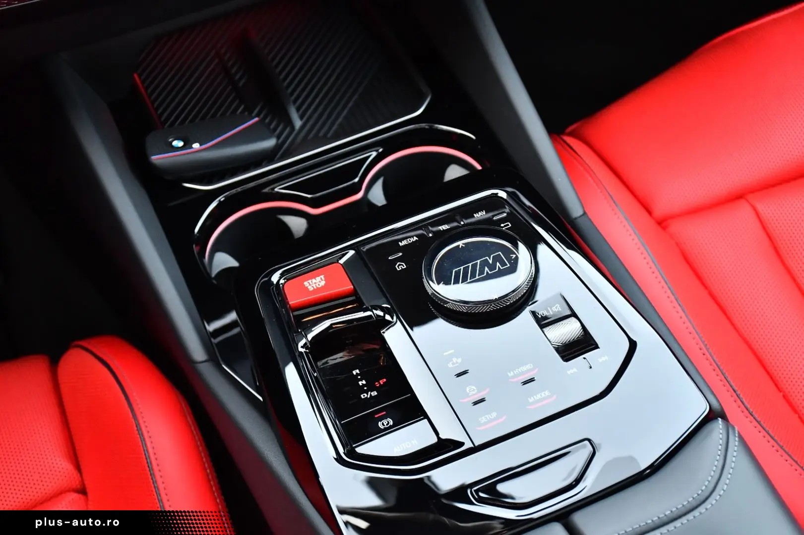 BMW M5 Lim Carbon Drivelogic B&W Individual Merino