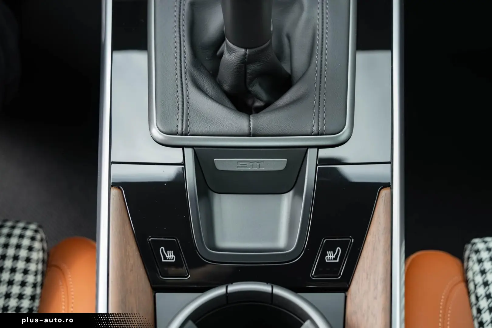 PORSCHE 911   992 Sport Classic  PTS SUPERIORREDMETALLIC