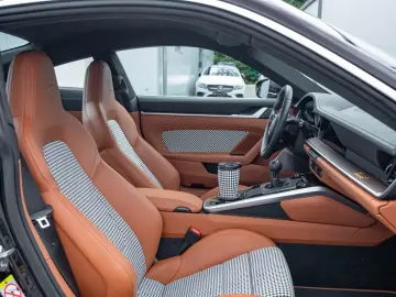 PORSCHE 911   992 Sport Classic  PTS SUPERIORREDMETALLIC