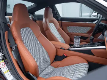 PORSCHE 911   992 Sport Classic  PTS SUPERIORREDMETALLIC