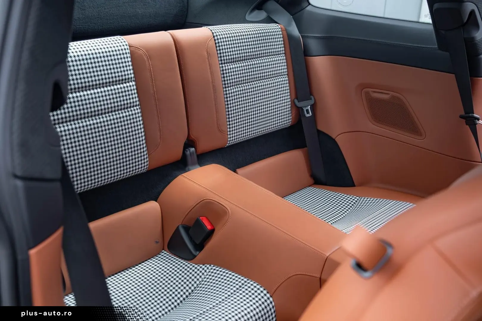 PORSCHE 911   992 Sport Classic  PTS SUPERIORREDMETALLIC