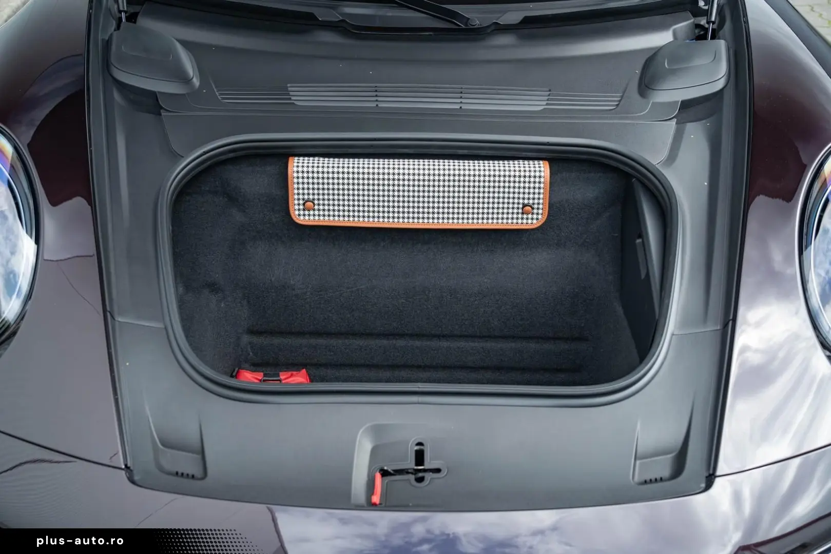 PORSCHE 911   992 Sport Classic  PTS SUPERIORREDMETALLIC