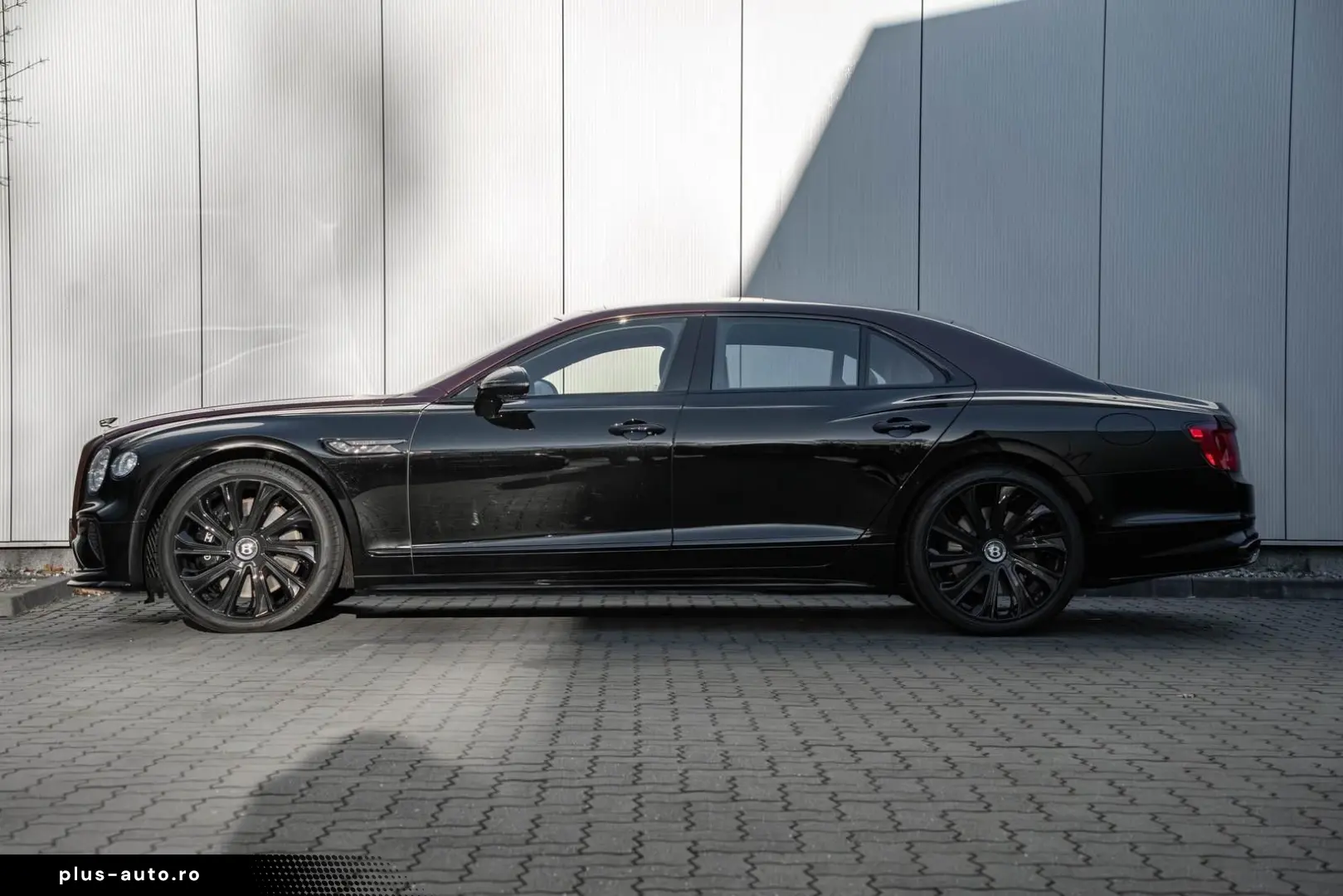 BENTLEY Flying Spur Mulliner   BESPOKE 2-Tone