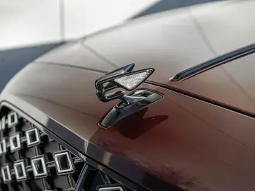 BENTLEY Flying Spur Mulliner   BESPOKE 2-Tone