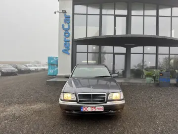 MERCEDES-BENZ C240    AUTOMAT